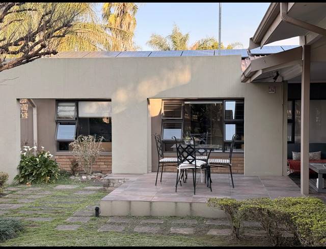 5 BEDROOM HOUSE FOR SALE IN HUTTENHEIGHTS
